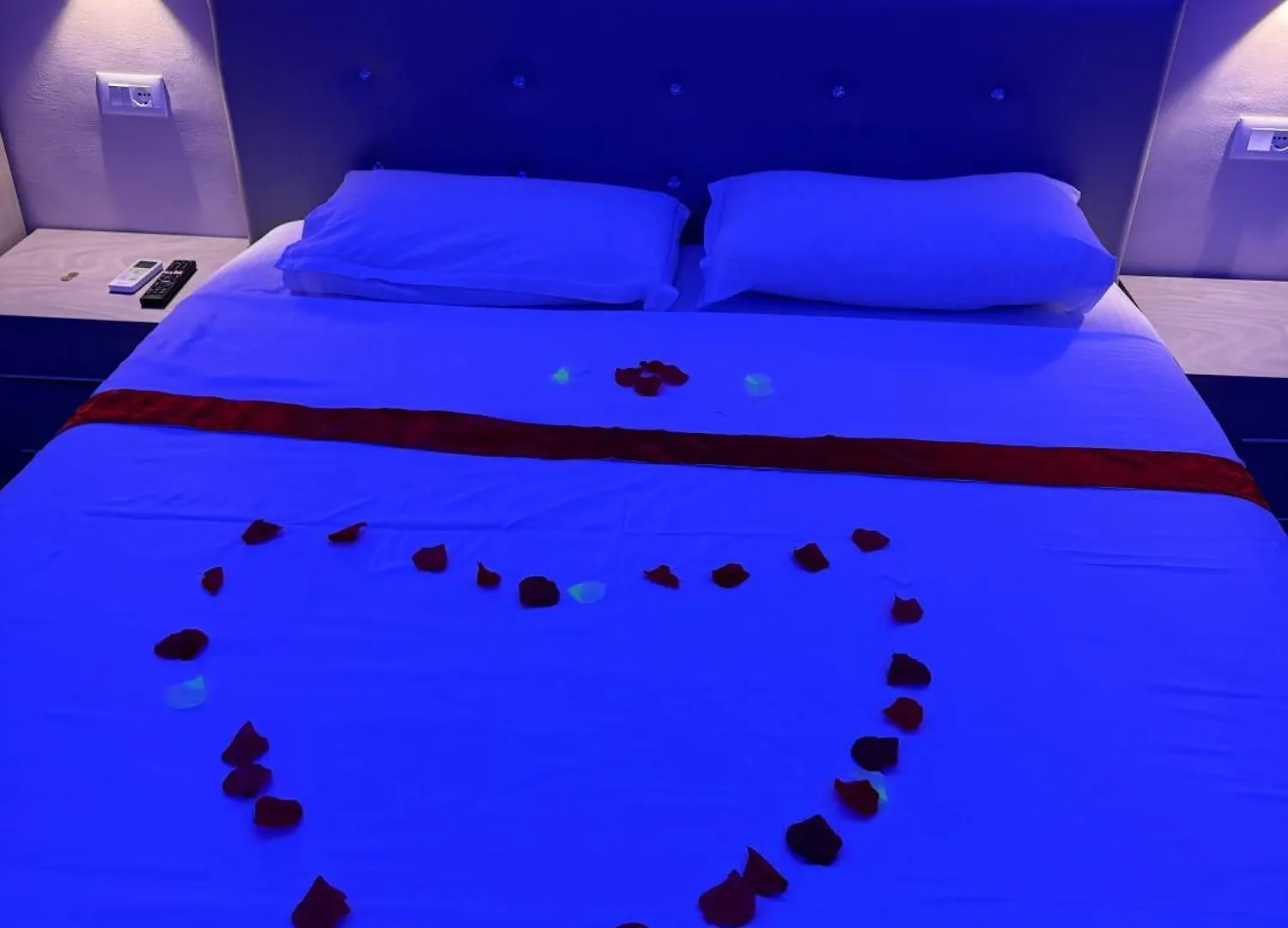 ****  Hotel Bardhi Kuçovë Albania