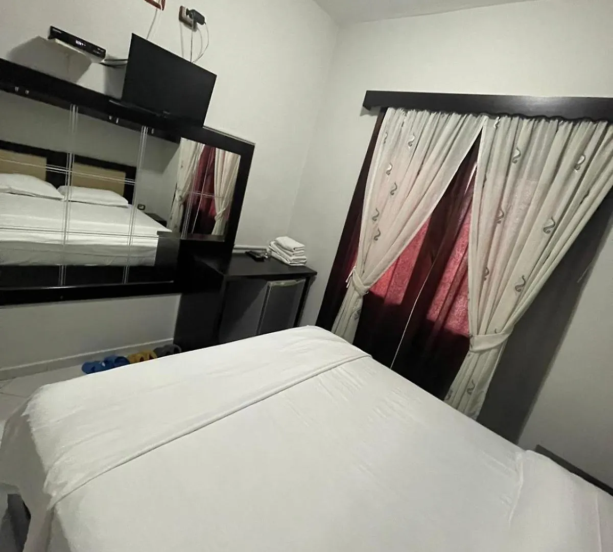 Hotel Bardhi Kucove 4*,  Albania